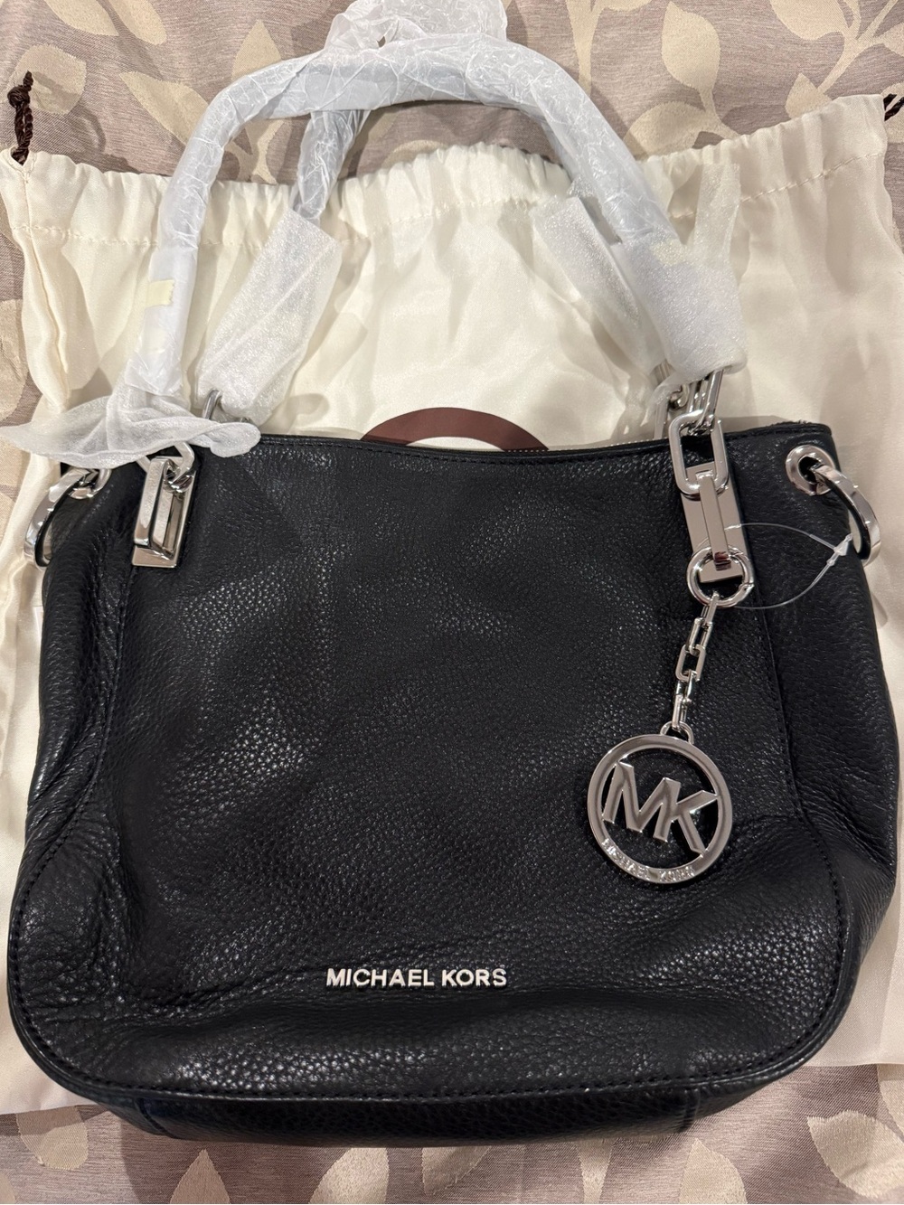 Michael Kors Brooke bag - Black Pebbled Leather Shoulder Bag with MK Charm
